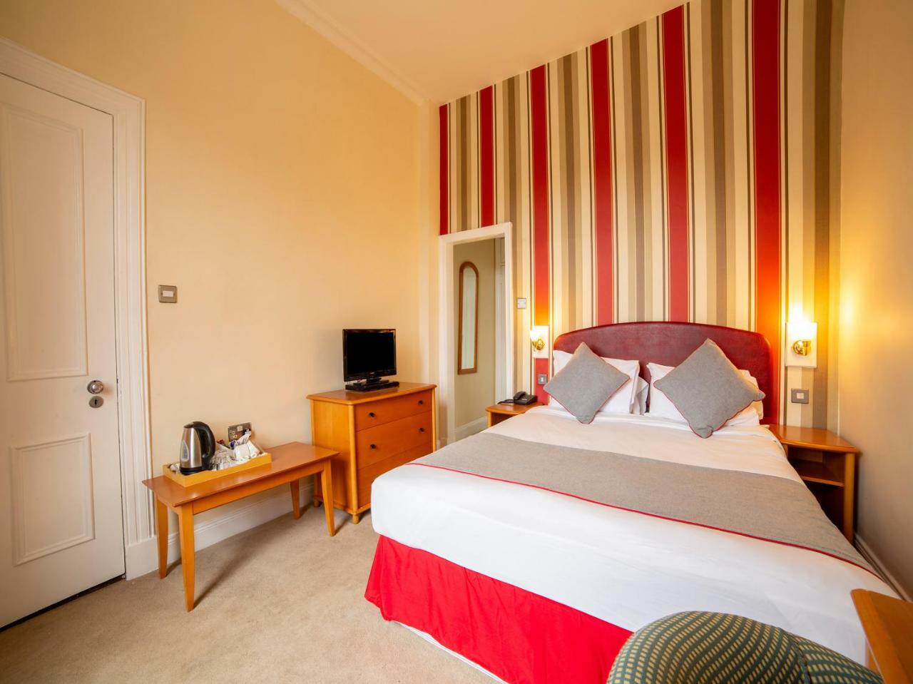 Redstone Hotel Uddingston Bagian luar foto