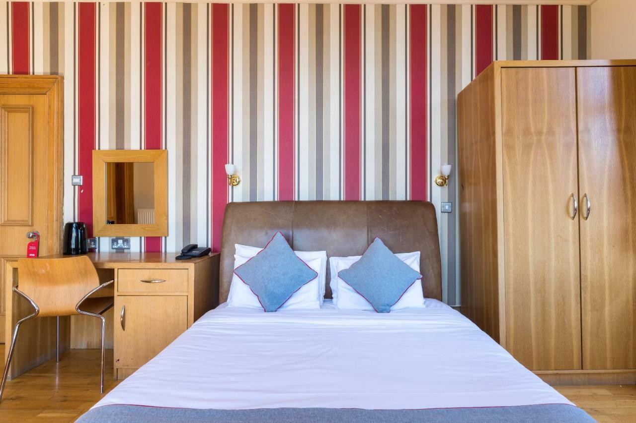 Redstone Hotel Uddingston Bagian luar foto